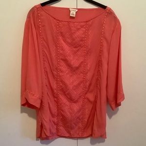 Women's Embroidered 3/4 Length Sleeve Top Size Medium
